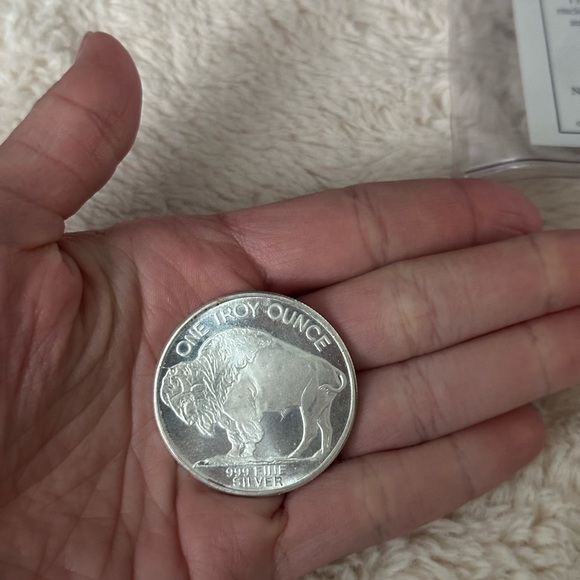 One Troy Ounce Coin - Picture 3 of 5